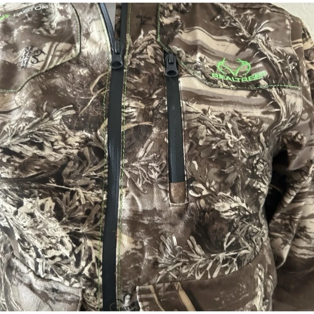 Big kids Real Tree Max 1 XT Camouflage Hunting Outdoor Jacket Style WJ698 Size M